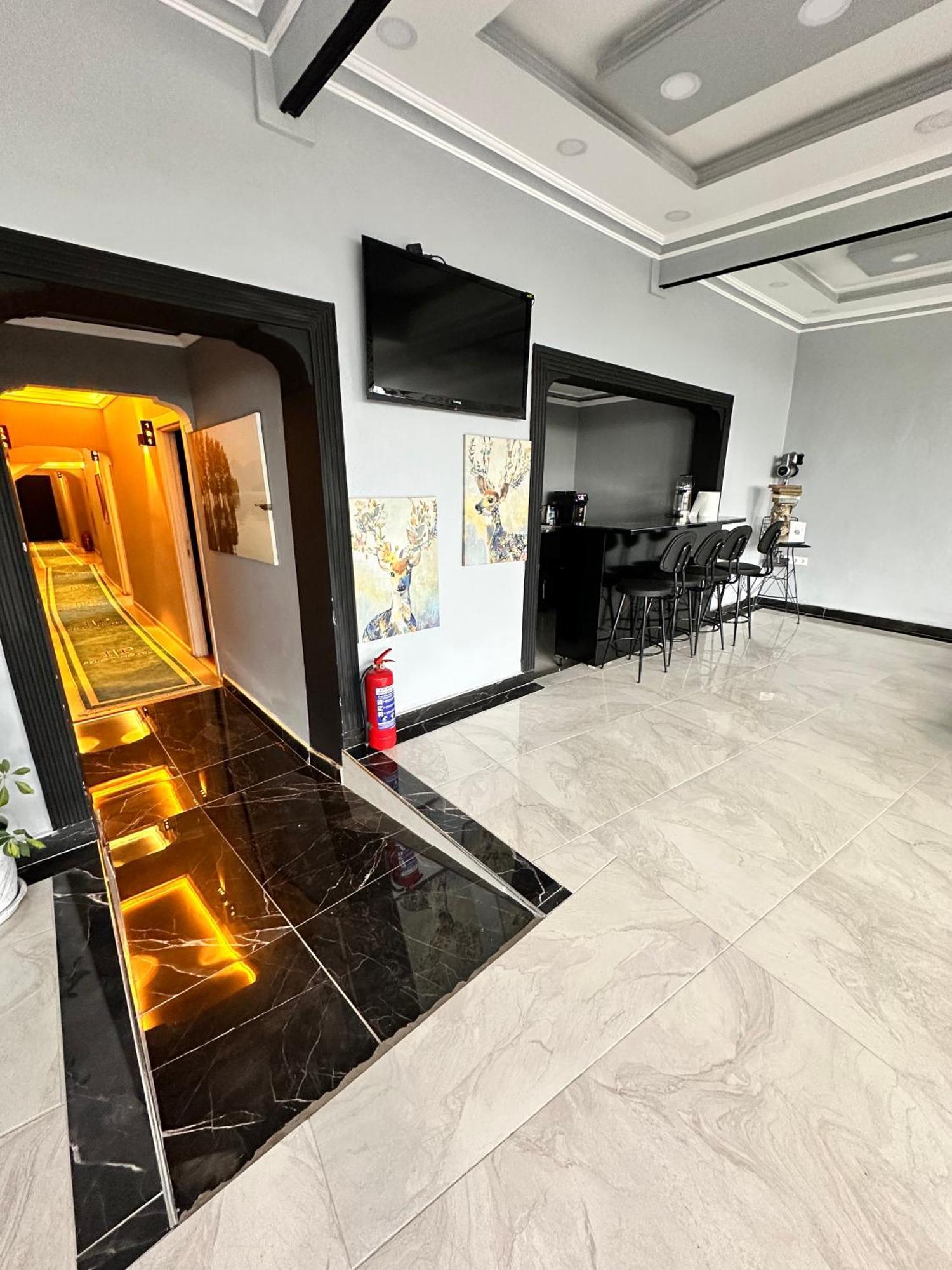 Pilot Hotel Arnavutkoy Buitenkant foto